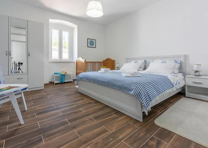 Raj - Casa de Férias *