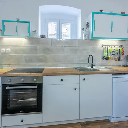 Prázdninový dům Raj - *