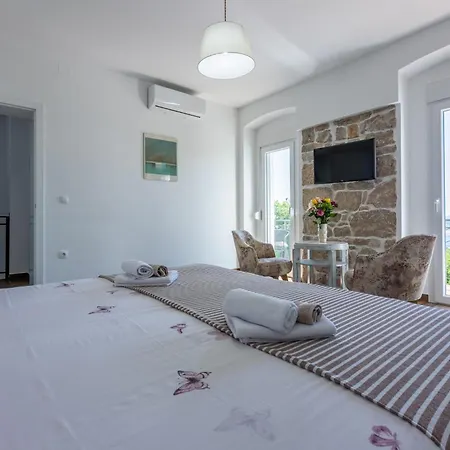 Prázdninový dům Raj - Jadranovo